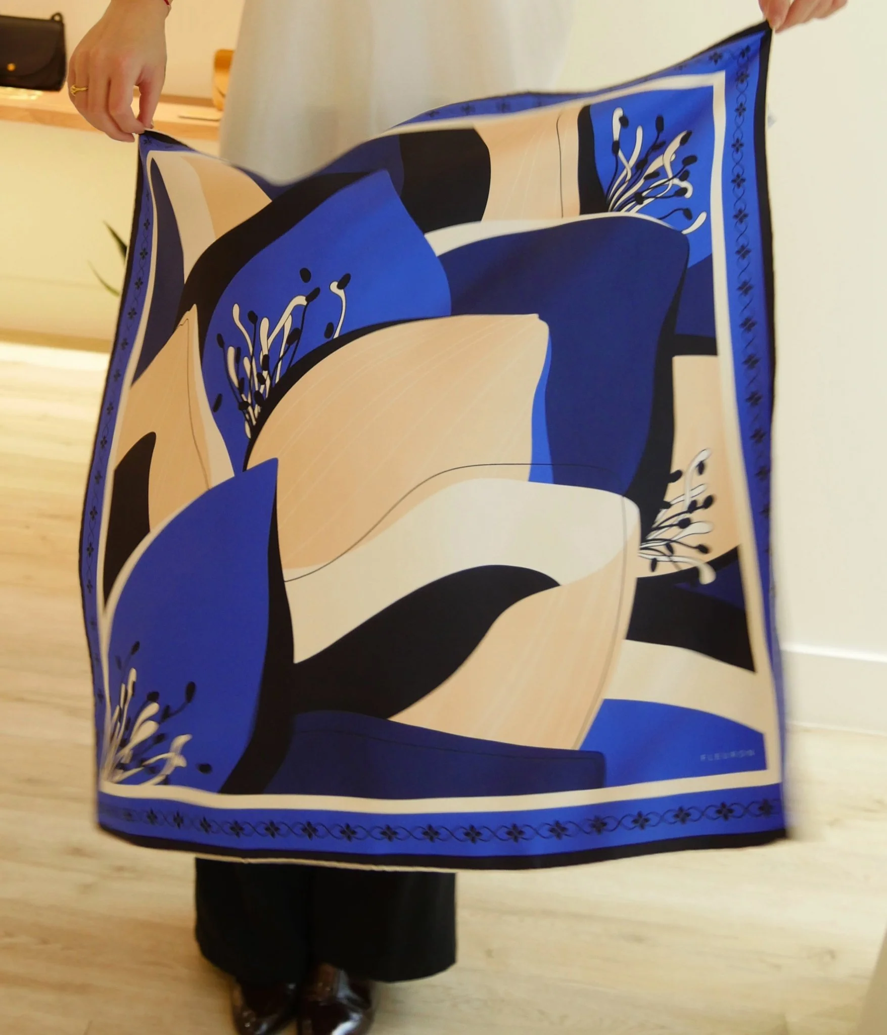 Bloom Carré 65x65cm | Bleu Cobalt - Image 5