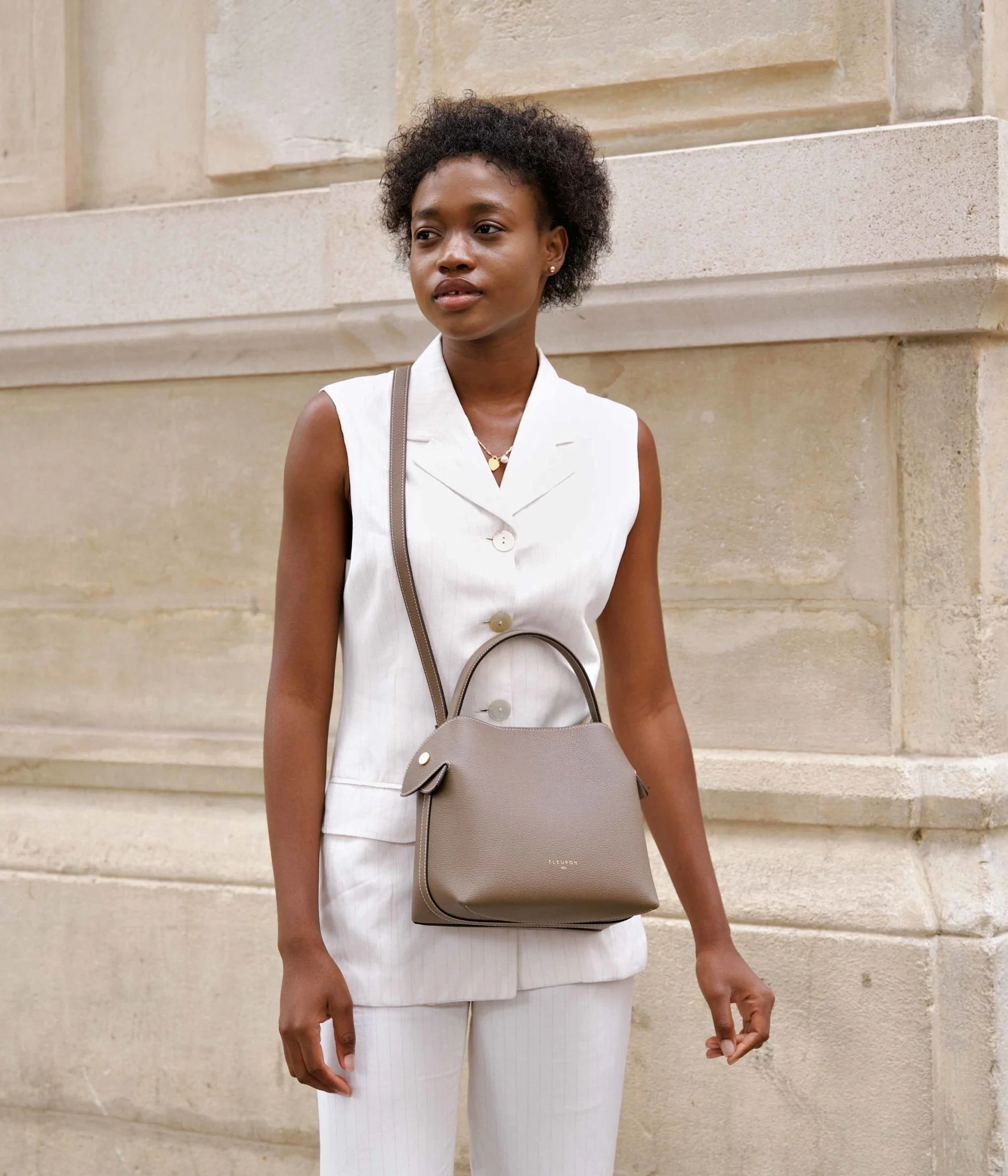 Medium Swann | Taupe - Image 6