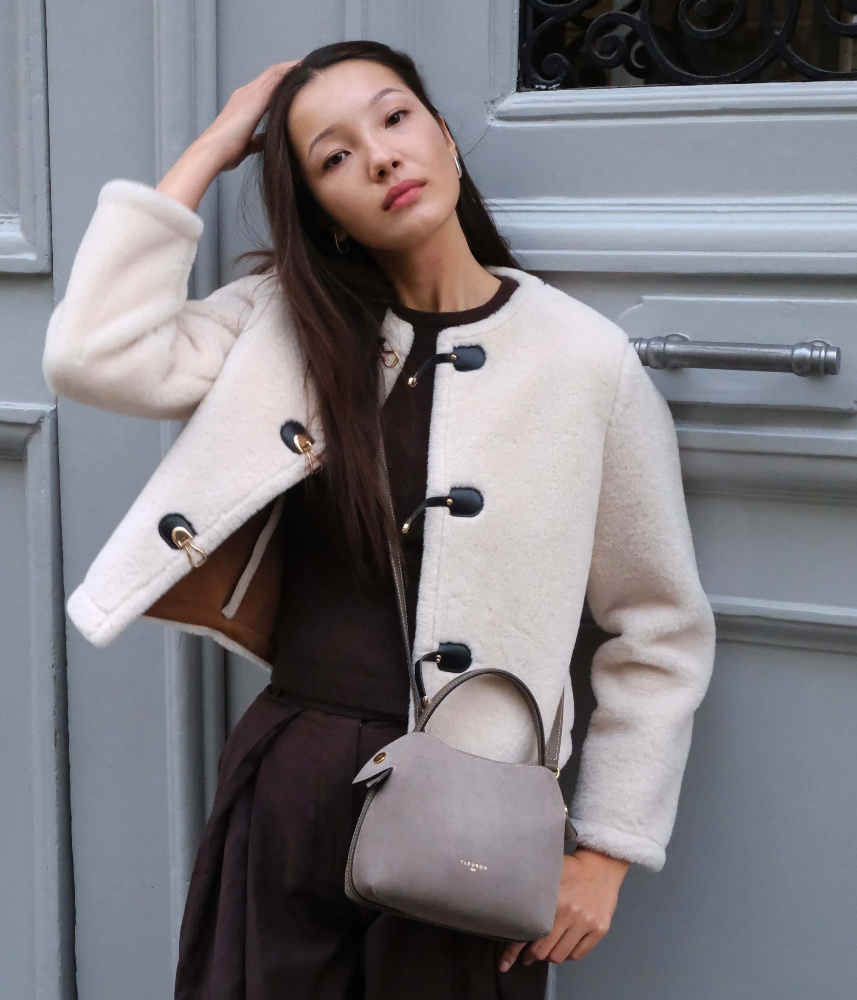 Mini Swann | Suede Taupe - Image 4