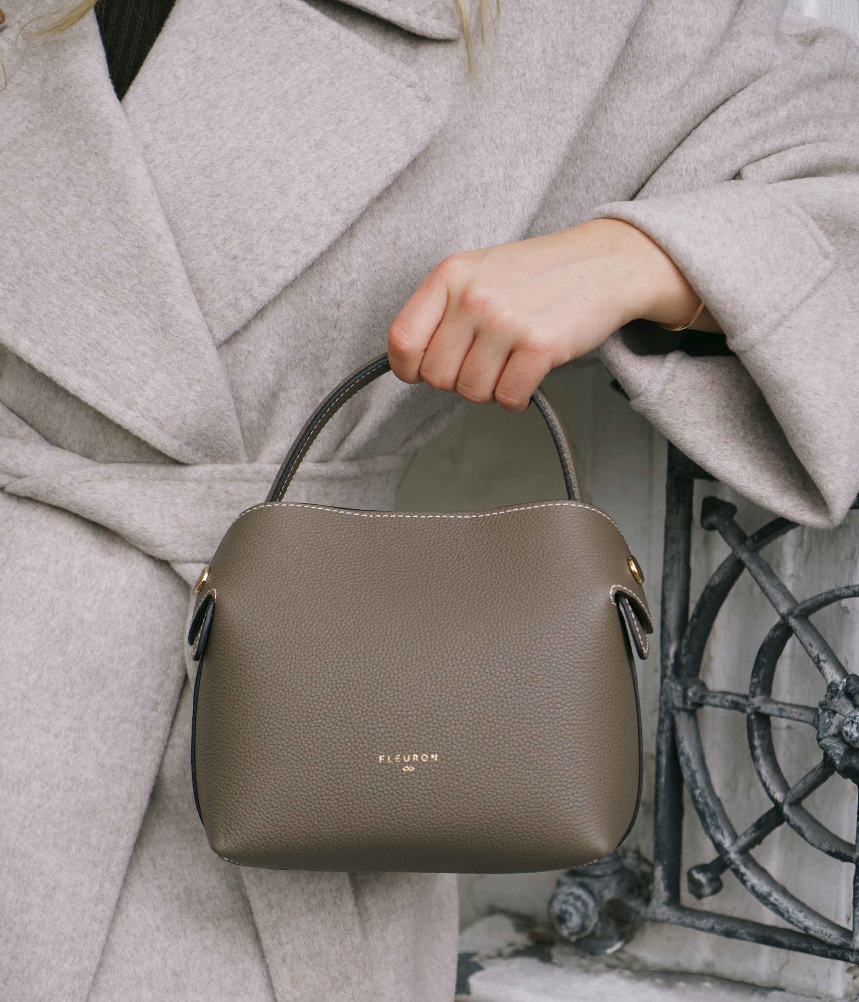 Mini Swann | Taupe - Image 3