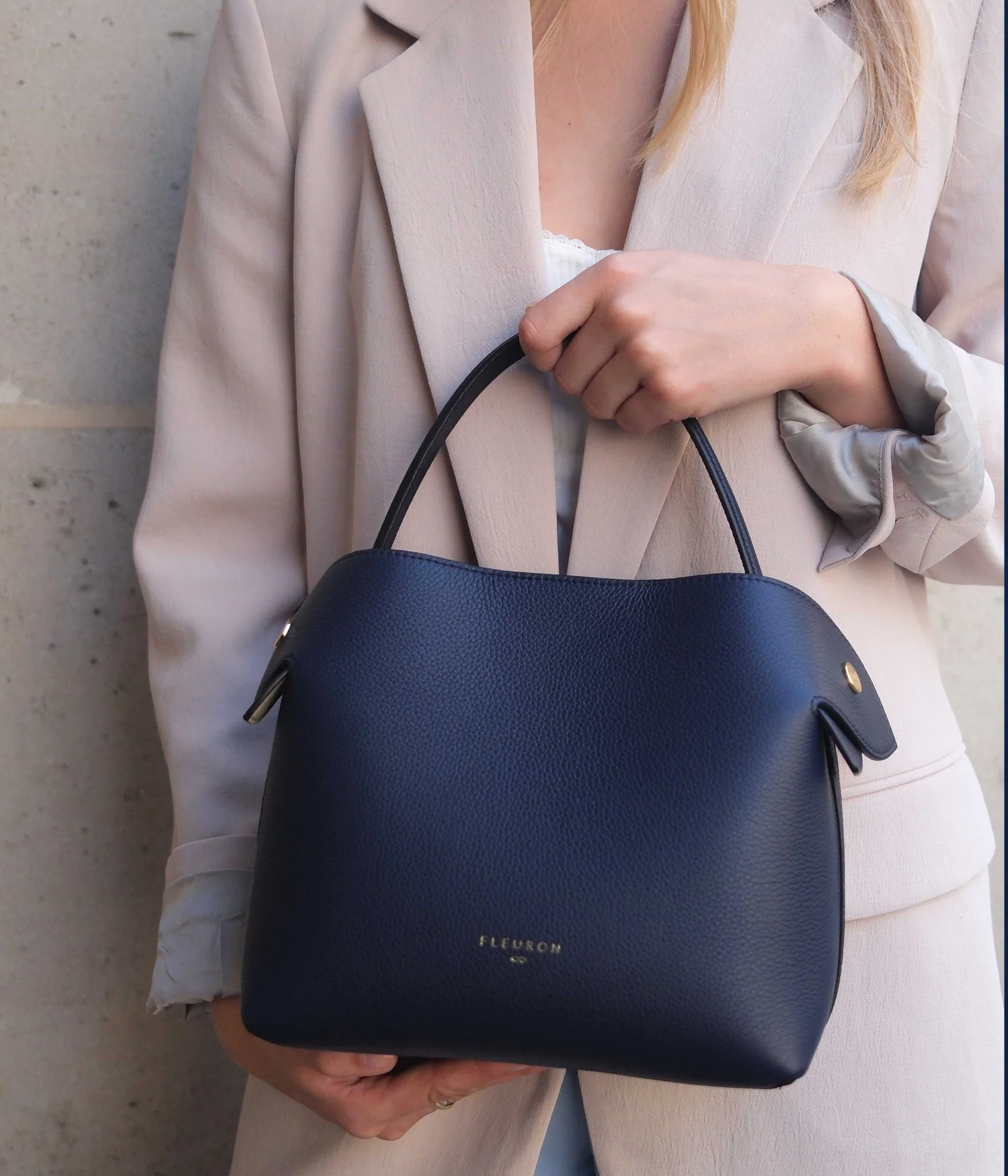 Medium Swann | Bleu Marine - Image 4