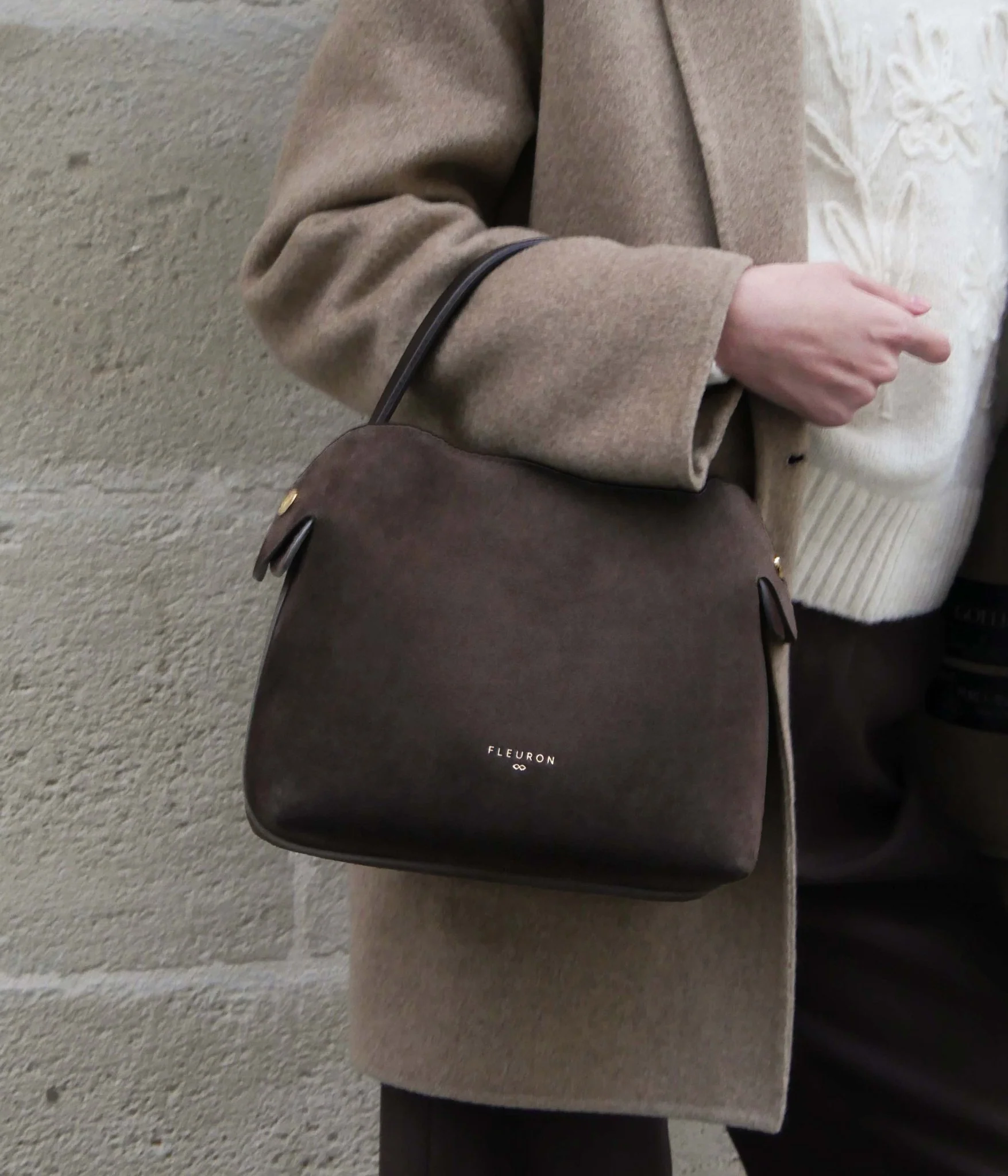Medium Swann | Suede Moka - Image 4