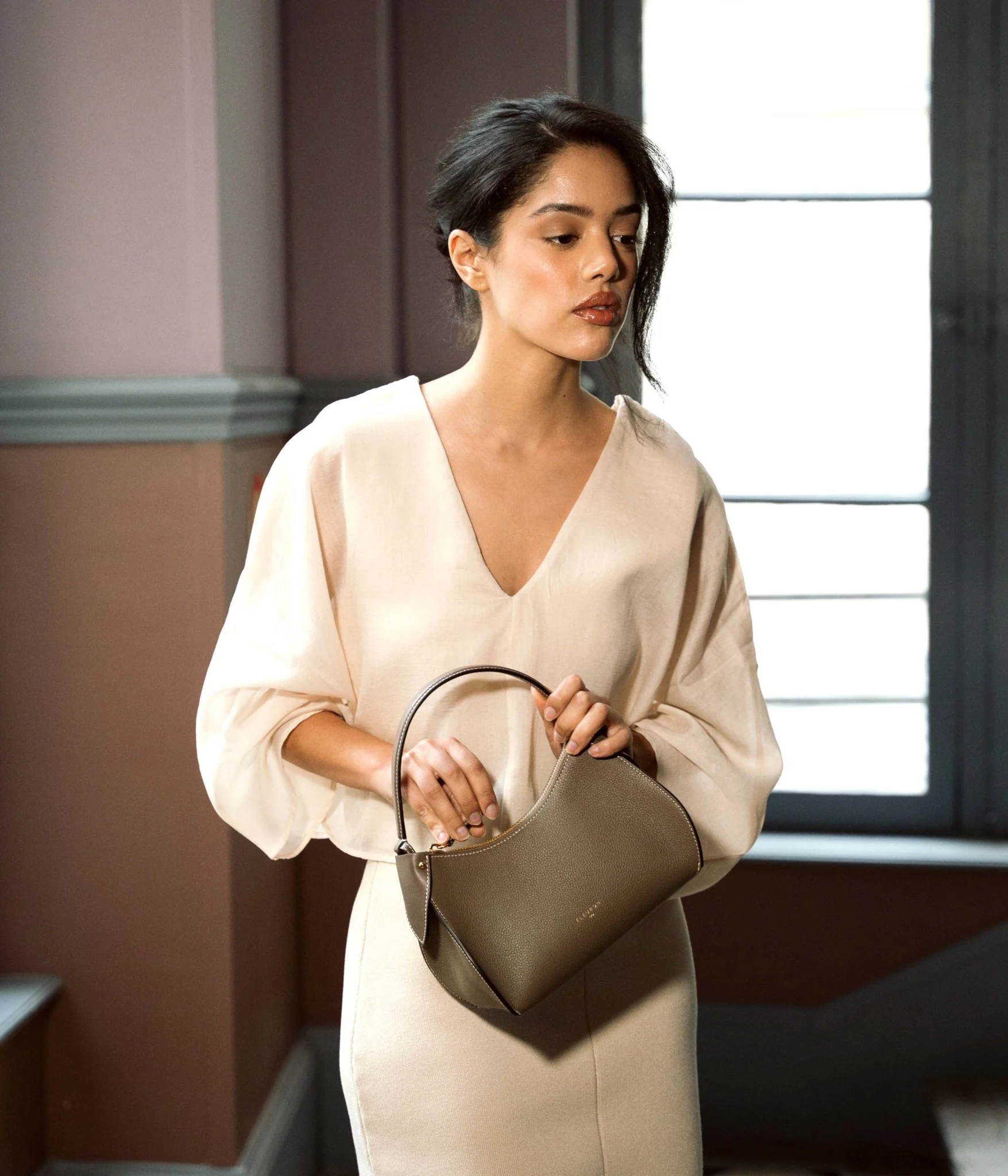 Mini Pivoine | Taupe - Image 3