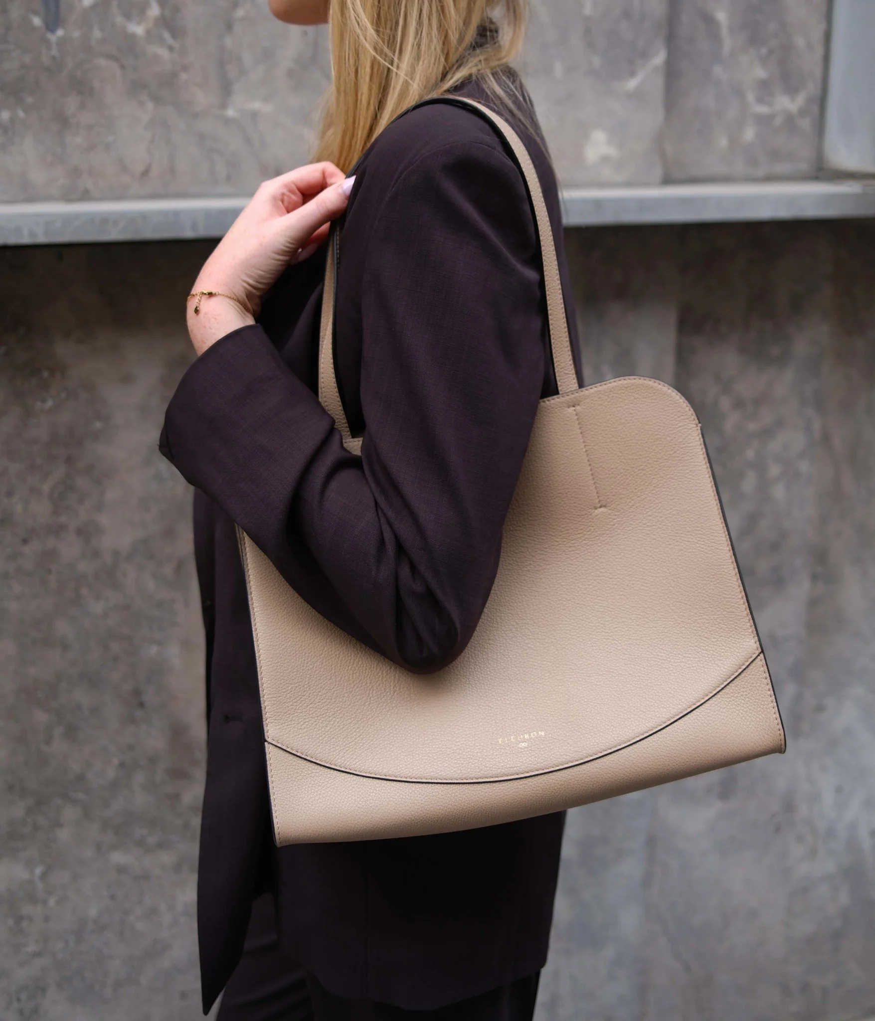 Medium Oak | Sable - Image 2