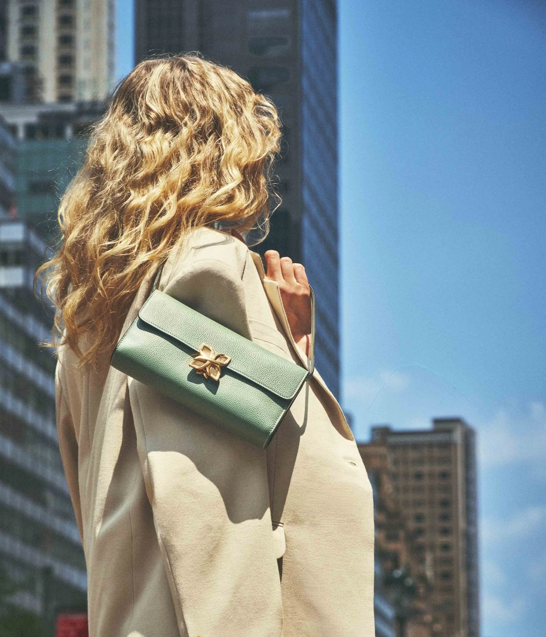 Hortensia Clutch | Vert Amande - Image 3